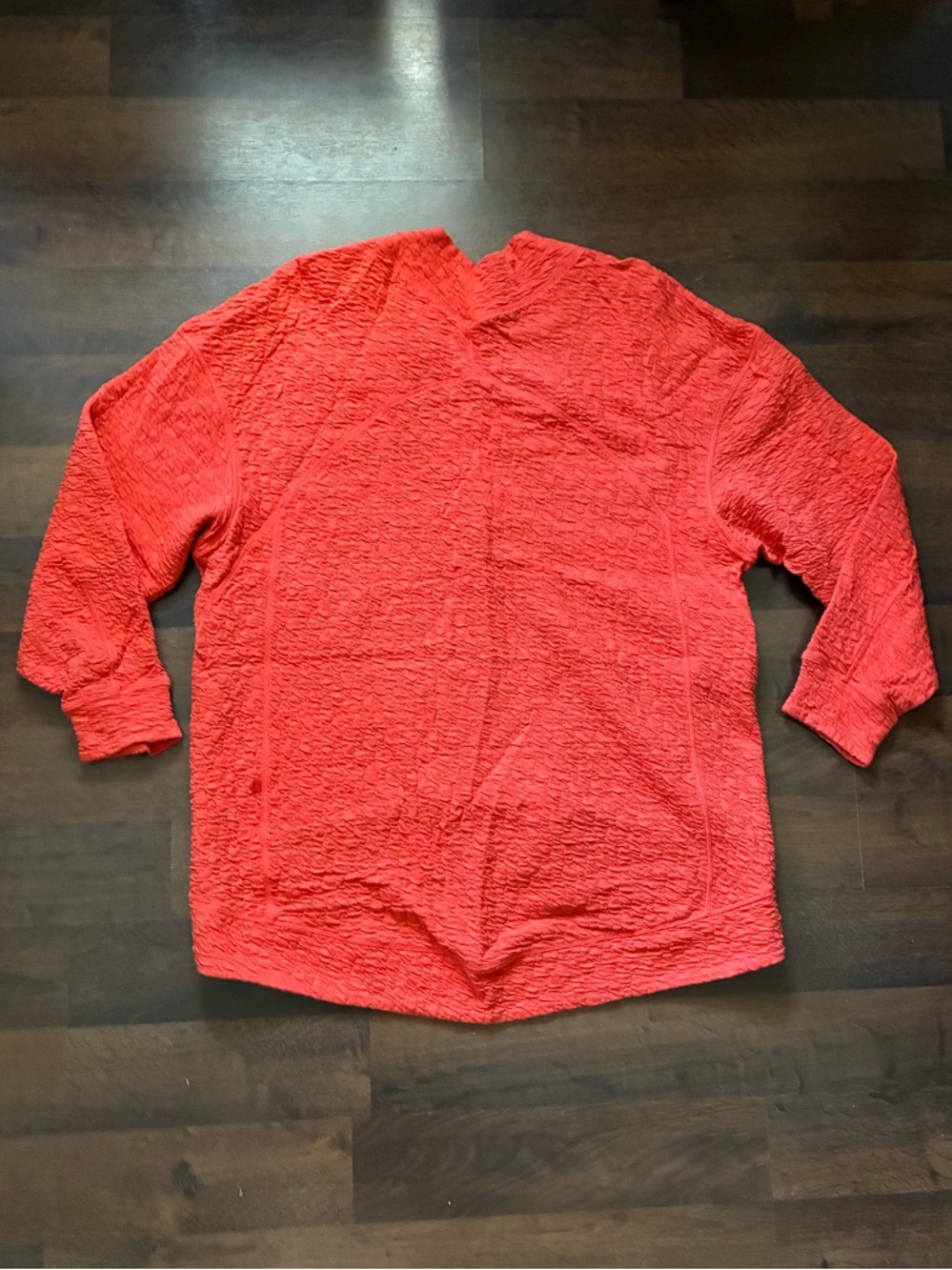 Lululemon Rippled V-Neck Pullover - Picture 3 of 6